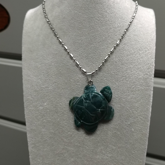 Turtle Indian Agate Necklace Natural Gemstone Crystal Tortoise Pendant 🐢 - Picture 3 of 17
